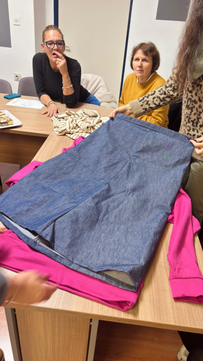 FOTO Uspješno završen tečaj krojenja i šivanja u POU Šibenik, a prijave za novi ciklus već su otvorene