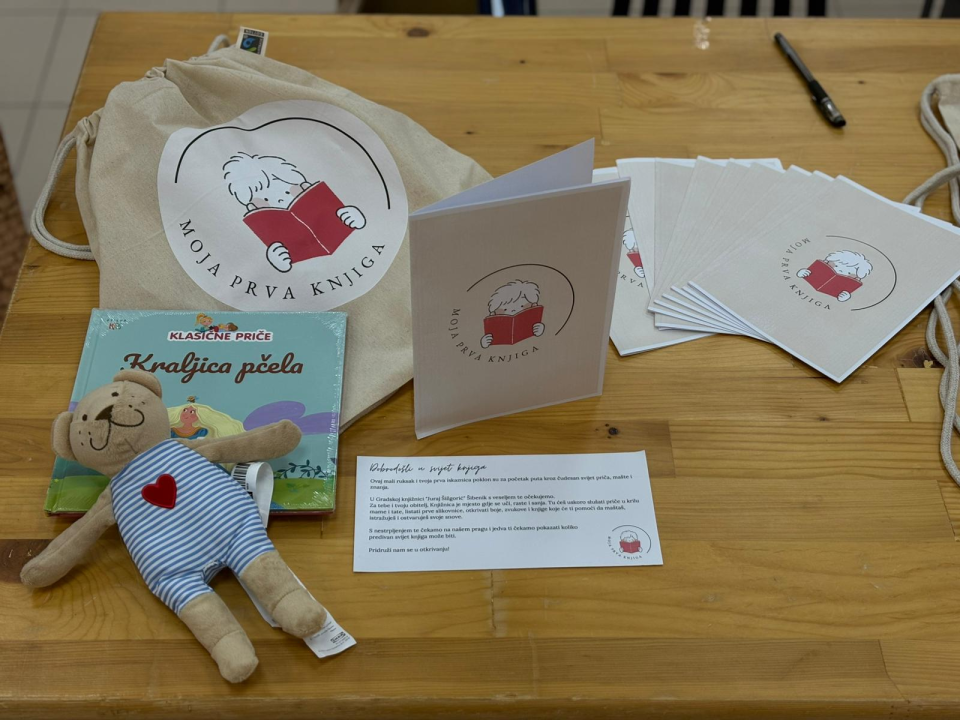 Projekt 'Moja prva knjiga' Gradske knjižnice: Djeci rođenoj 2025. omogućen besplatan upis i poklon paket