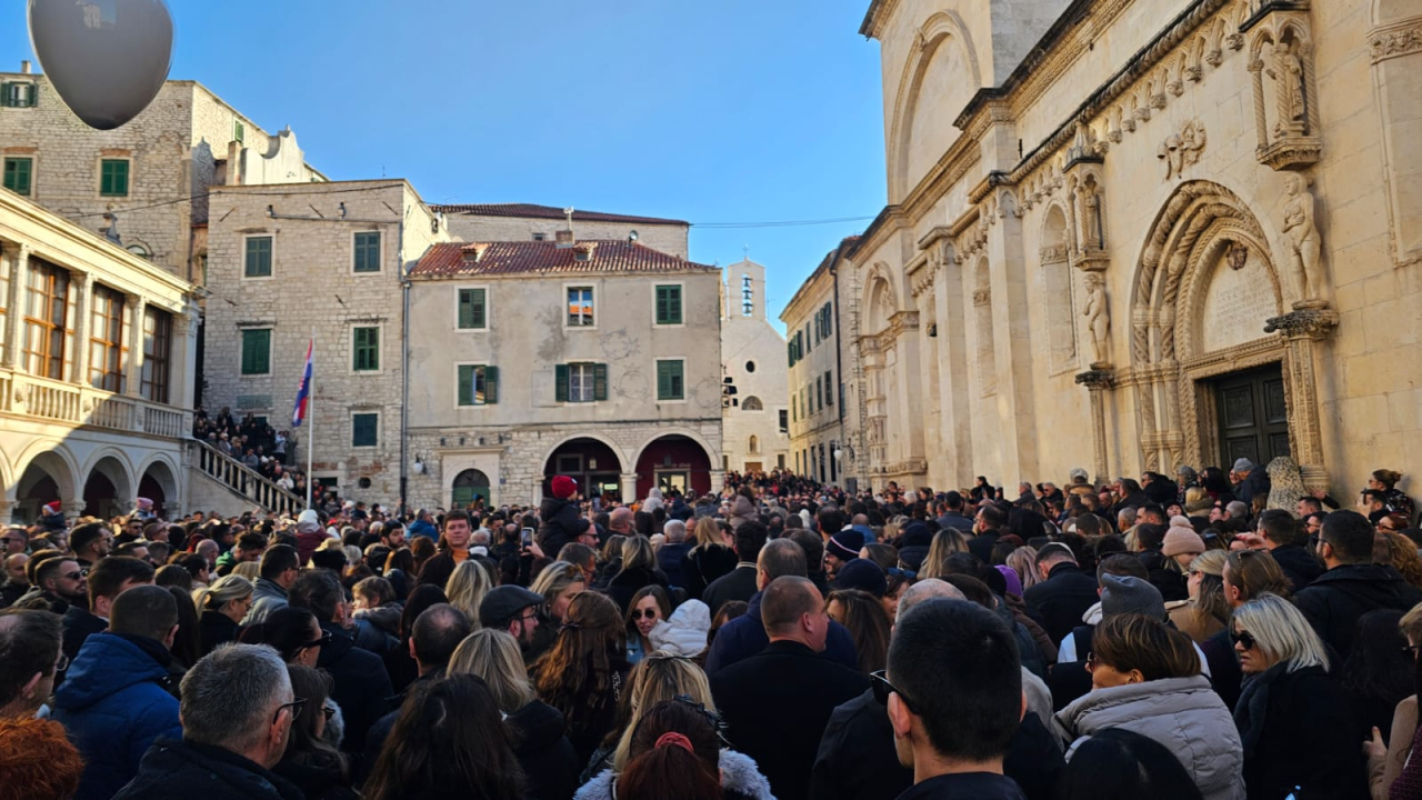 Šibenski glazbenici okupili mnoštvo ispred Katedrale na Stipanje