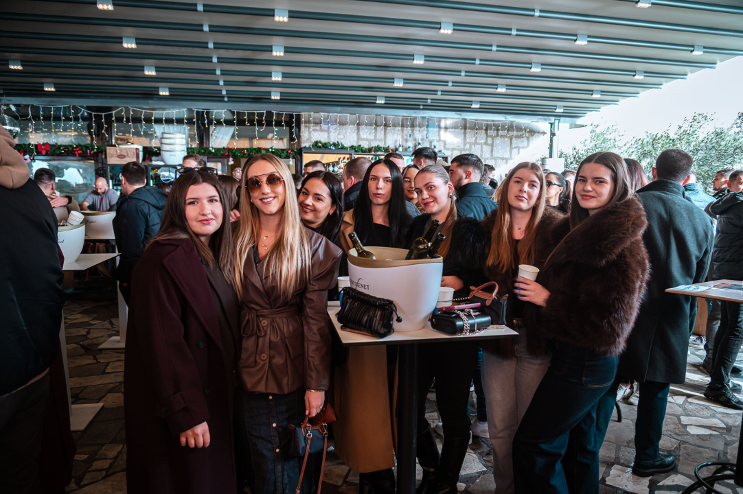 FOTO Na Šušur stiže glazbeni sudar generacija: Ićo i 'nova Aleksandra Prijović' Natalie Balmix!