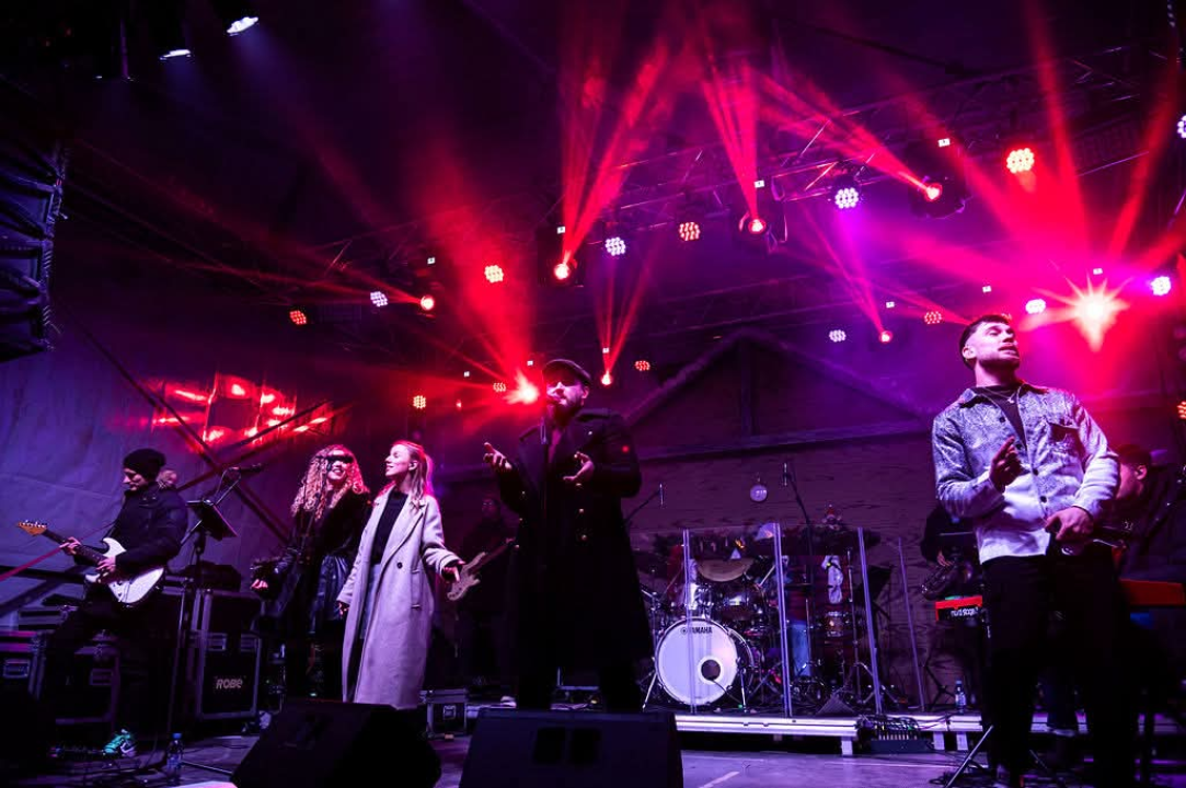 FOTO Šibenčani i gosti guštali u najluđoj noći na nekoliko lokacija, nije ih omela ni hladnoća