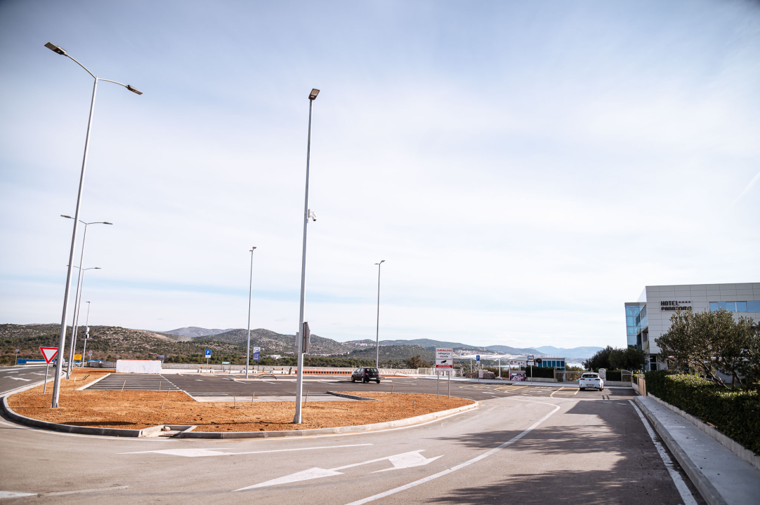 Pogled na Šibenik ljepši nego ikada: Novo odmorište kod Hotela Panorama uljepšalo ulaz u grad