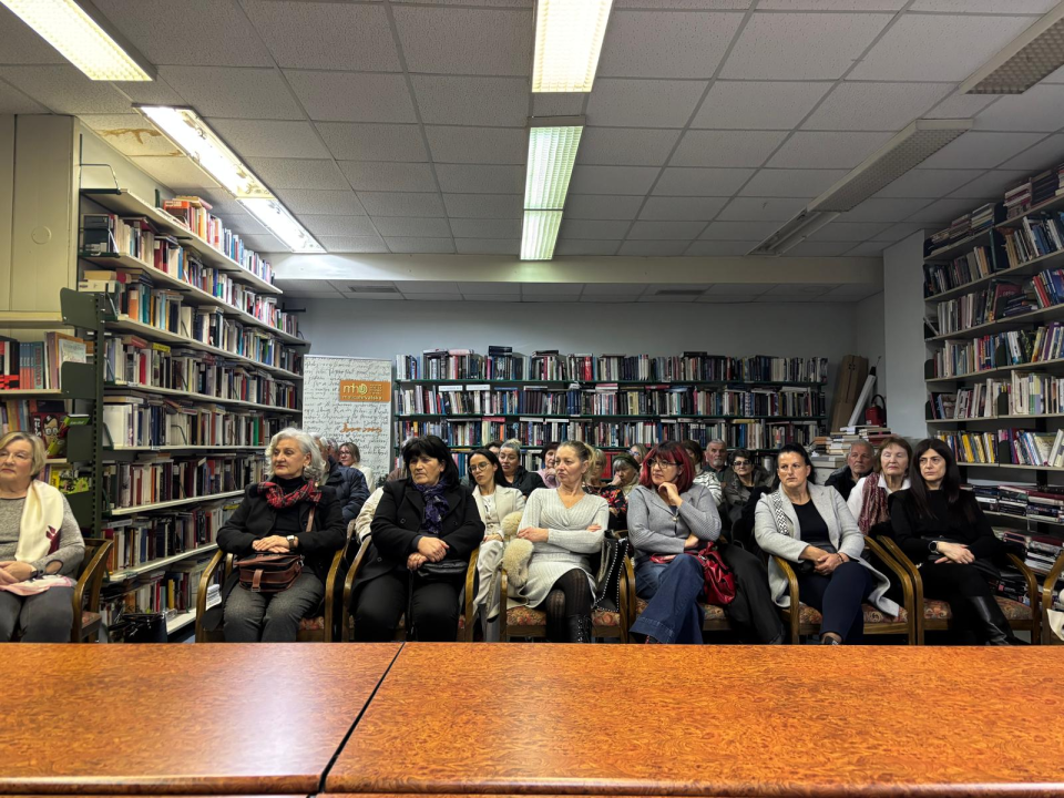 Knjiga 'Fascikle duginih boja' predstavljena u Narodnoj knjižnici Drniš