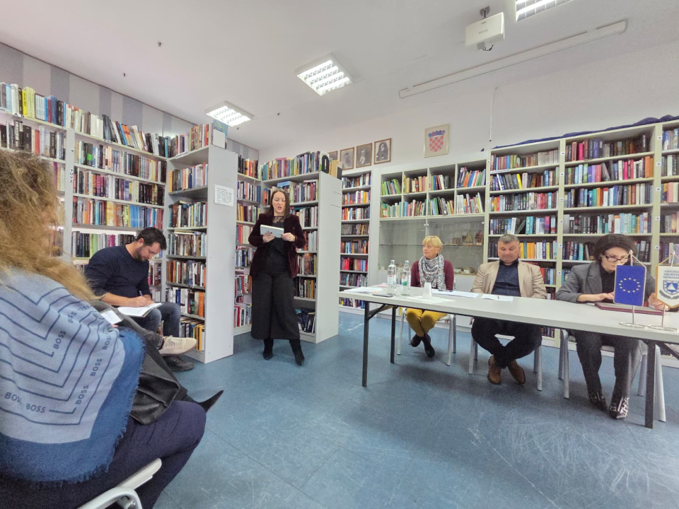 FOTO Održana početna konferencija projekta 'Unaprjeđenje Narodne knjižnice i čitaonice Murter'
