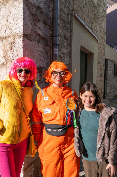 Vodička pokladna tradicija: 3 velika praščića pobjednici trke karića na balinjere