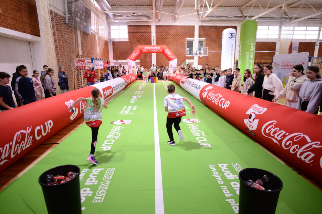 OŠ Murterski škoji ugostila edukativno-sportski program 'Zero waste'