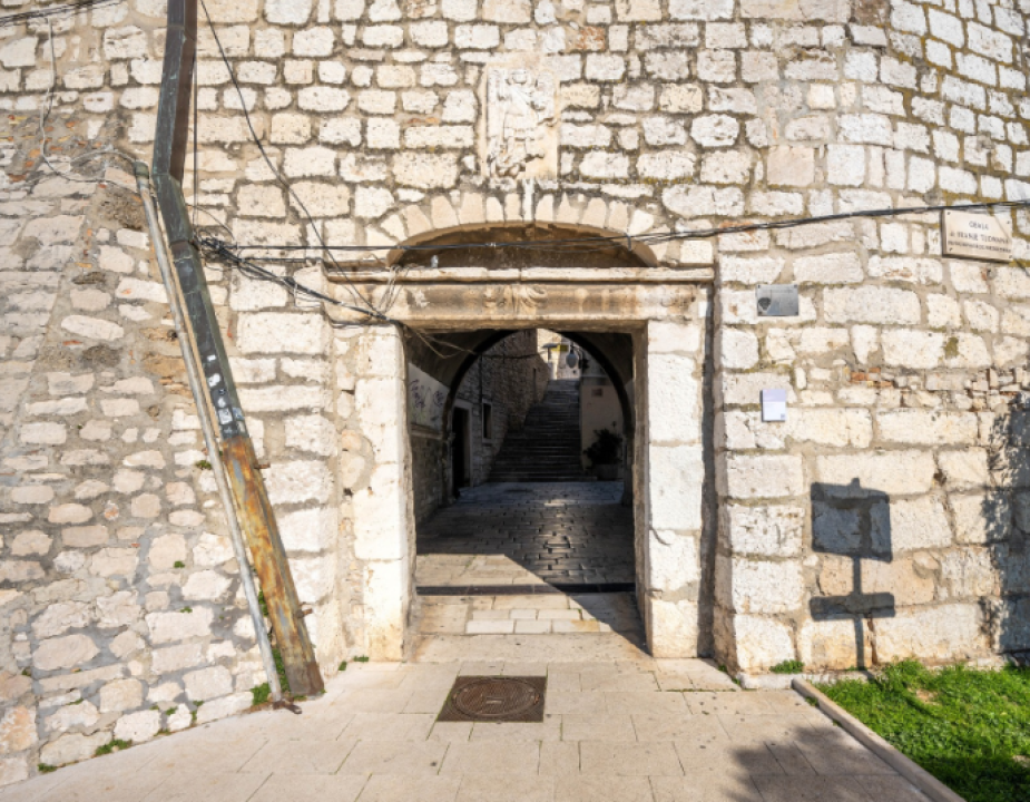 FOTO Pogledajte kako izgleda gotički prolaz Kneževe palače nakon obnove