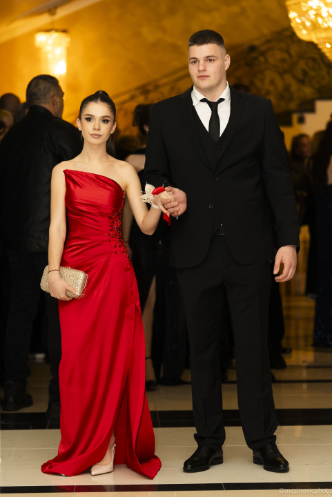 Zavirite na maturalni ples šibenske Industrijsko-obrtničke škole (1)