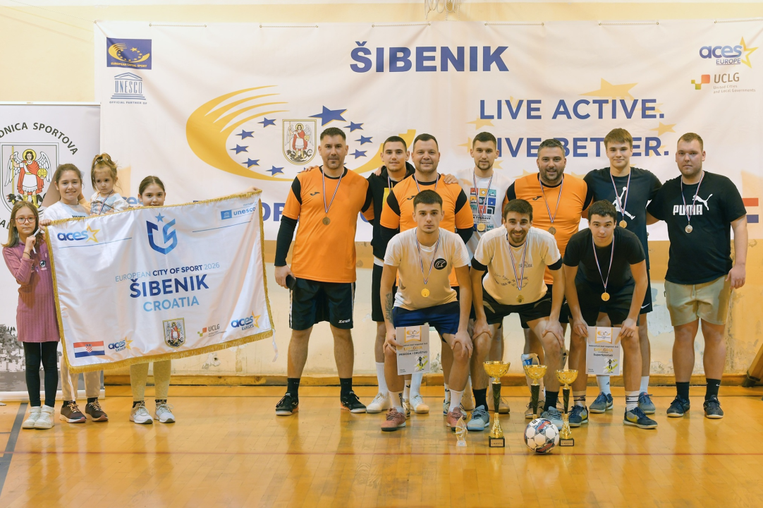 FOTO Ekipa Priroda i društvo pobjednik malonogometnog turnira tri na tri u Crnici