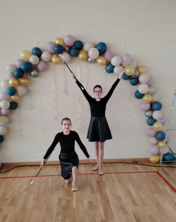 FOTO Primoštenske mažoretkinje zablistale na domaćem terenu i plasirale se na državno prvenstvo