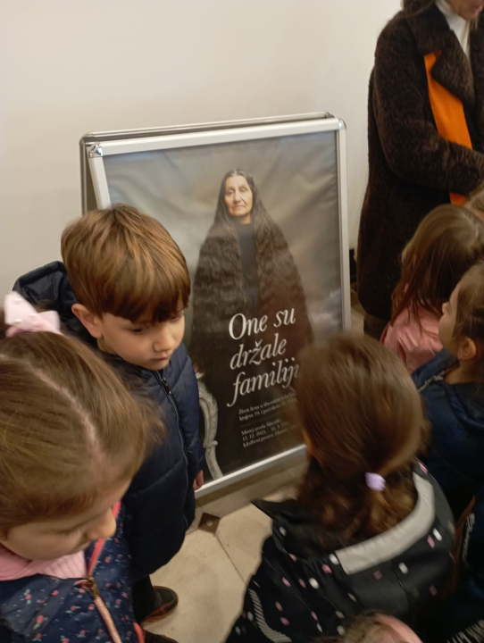 FOTO Mališani iz vrtića Pčelica u prigodnoj šetnji učili o poznatim Šibenčankama