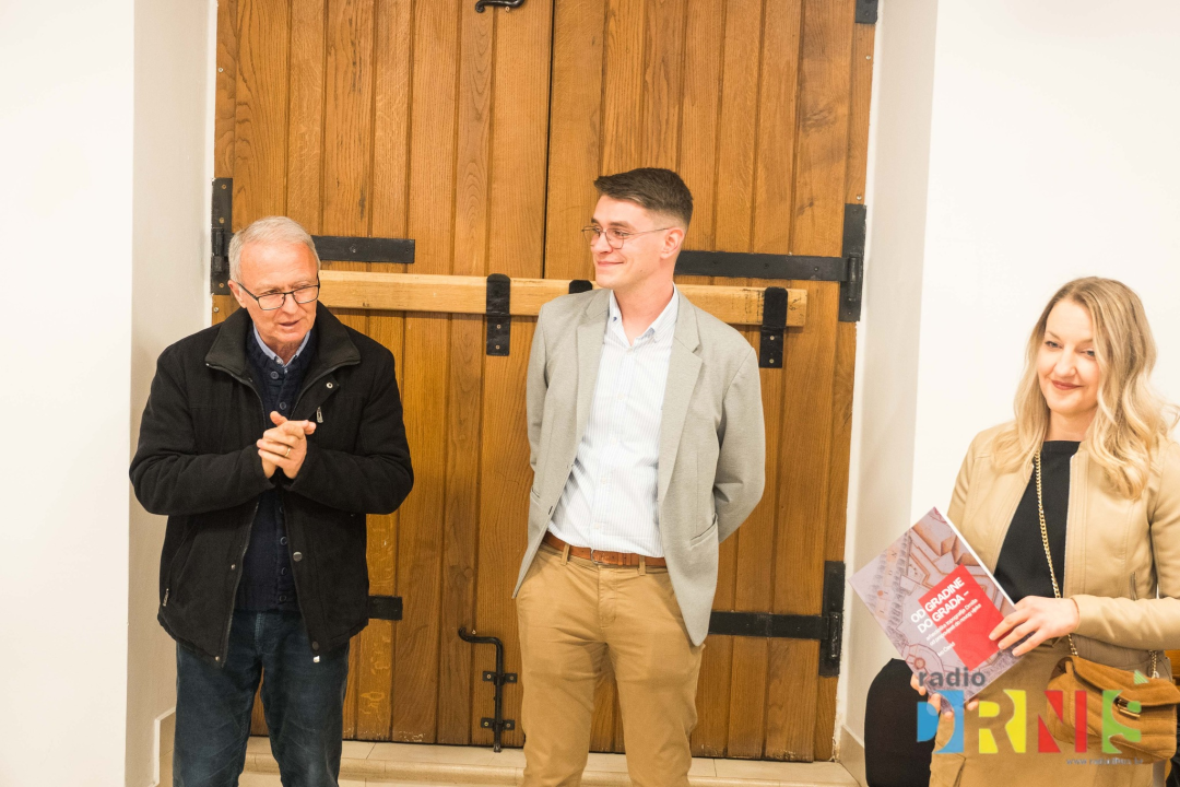 Arheološki nalazi iz drniškog kraja: Otvorena izložba Ive Ćevida 'Od Gradine do grada'