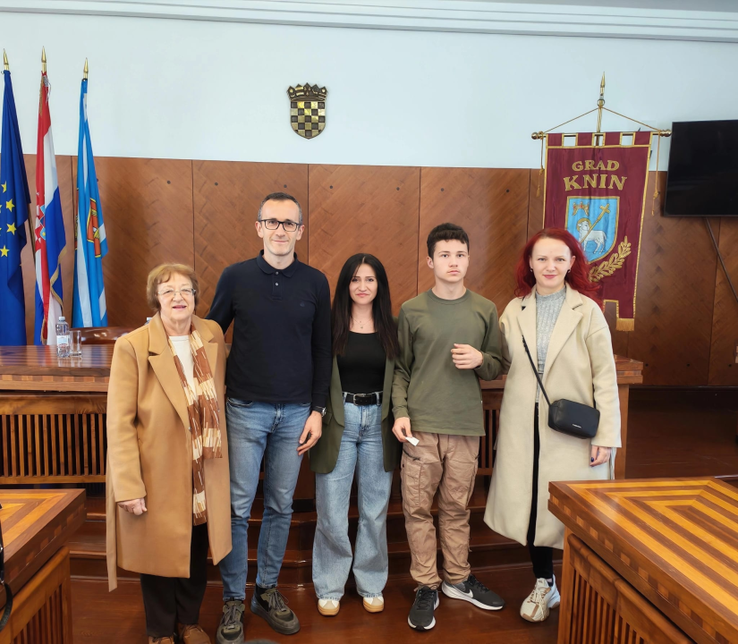 U kninskoj Gradskoj vjećnici održano predavanje o autizmu