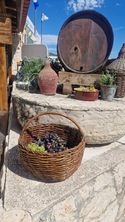 Mještani Tribunja stvorili svoj baštinski kutak