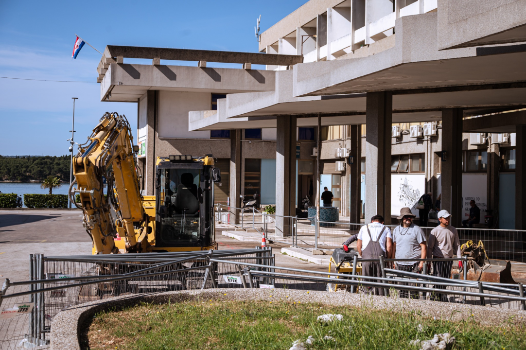 Započela izgradnja punionica na šibenskom Autobusnom kolodvoru