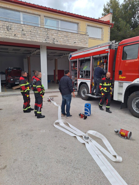 Obuka novih vatrogasaca u DVD-u Rupe