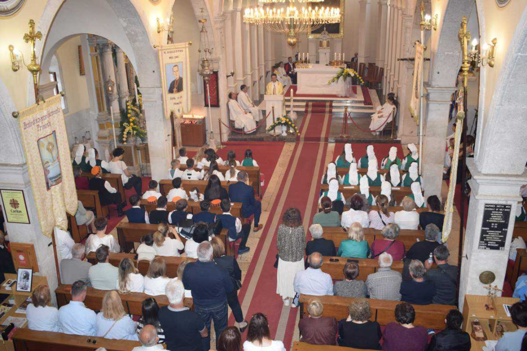 Proslavljena Gospa od Loreta u Primoštenu