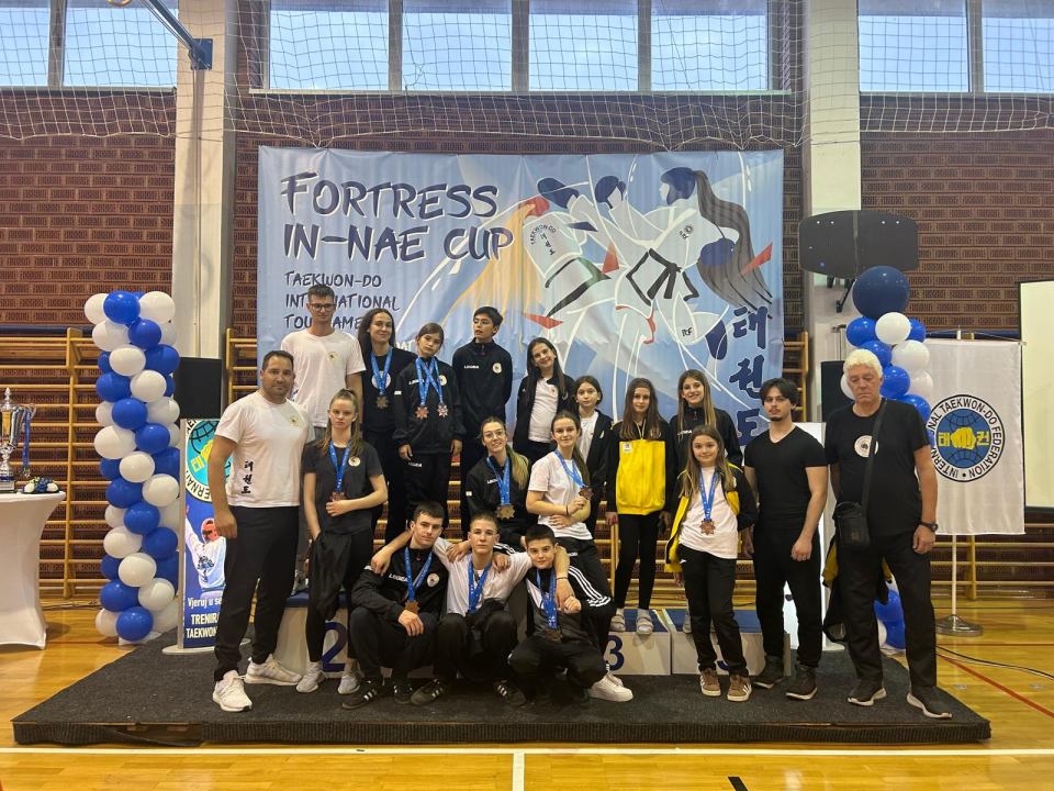 FOTO Borci TKD Solarisa uzeli 15 medalja na turniru u Slavonskom Brodu