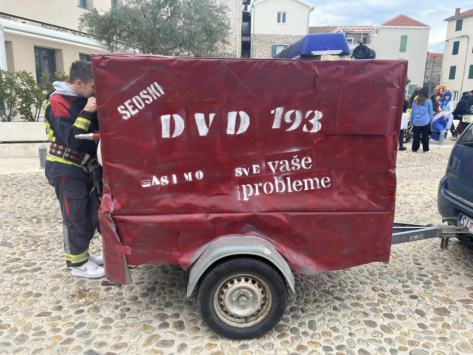 Velika povorka u Betini: Šarenilo i tradicija na jednom mjestu