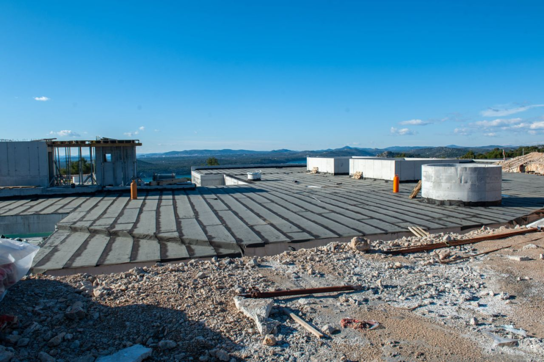 Sv. Ivan izgleda neprepoznatljivo, zgrada koja je niknula bit će zakamuflirana: 'Tvrđavu svečano otvaramo na Dan grada'         