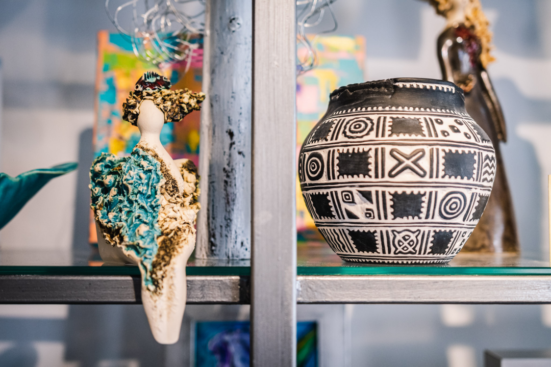 Proljeće u Galeriji Juraj Dalmatinac donosi popust na šarene umjetnine morskih motiva!