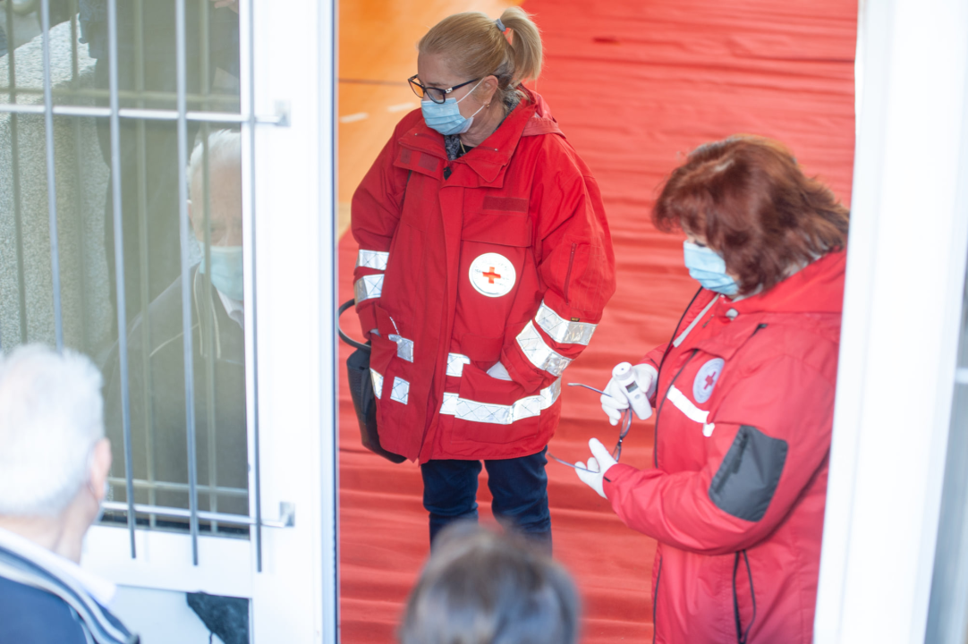 Na Baldekin po svoju dozu ide 480 ljudi: Bivša medicinska sestra Ana Paić prva je cijepljena protiv covida