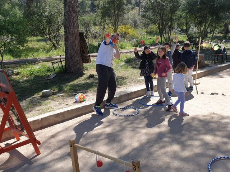 Veselo subotnje jutro: Šibenska maskota dječak Paško zabavljao mališane na Šubićevcu