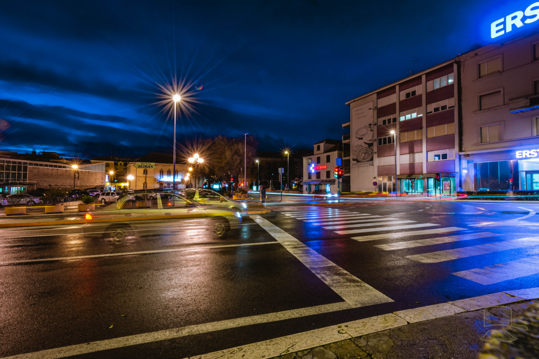 Glavni gradski parking ovako je izgledao 2018. godine: Nedostaju li vam automobili, stabla, beton...?