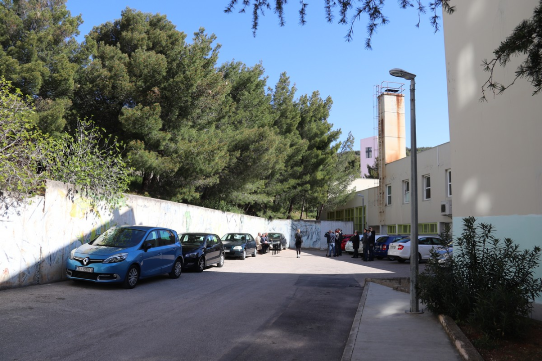 Potpisan ugovor na Vidicima: Konačno došlo na red probijanje slijepe ulice kod osnovne škole