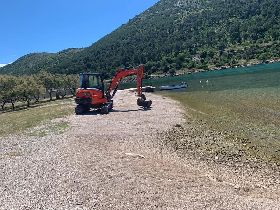 Zeleni grad započeo je s uređenjem plaža na području Grada Šibenika 