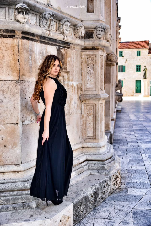 Šibenčanka Božena Bajalica proglašena Miss mode i prošla u finale natjecanja 'Online Miss Croatia'