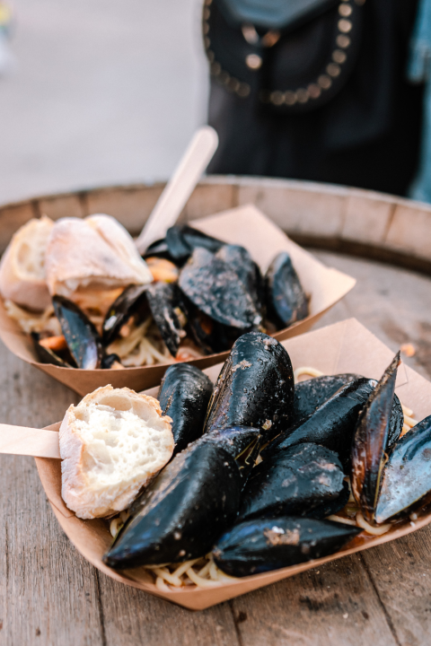 Romansa pidoće i Debita napunila rivu: Jele su se pohane, u toću, na lati, rižot, dimljene...