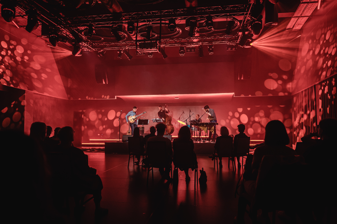 Filip Pavić Quartet u 'Kući umjetnosti Arsen': Savršena ljetna jazz večer uz predivnu posvetu