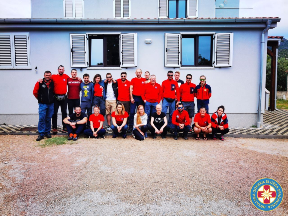 Od obuke do obuke: Pogledajte kako se šibenski GSS-ovci spremaju za akcije spašavanja u planinama