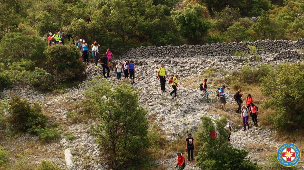 Od obuke do obuke: Pogledajte kako se šibenski GSS-ovci spremaju za akcije spašavanja u planinama