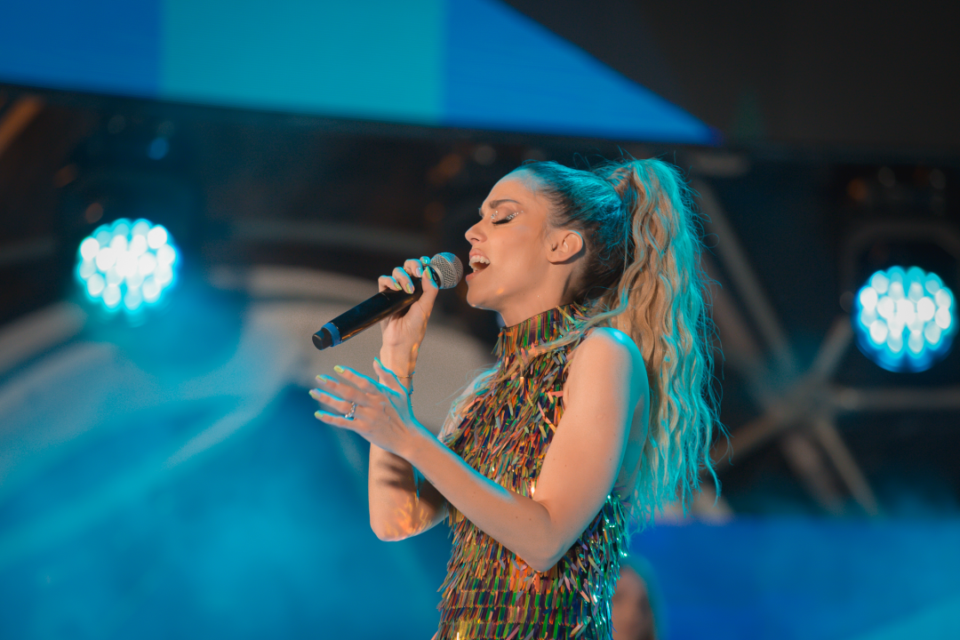 Počelo estradno ludilo u Vodicama: Pogledajte atmosferu prve večeri CMC festivala