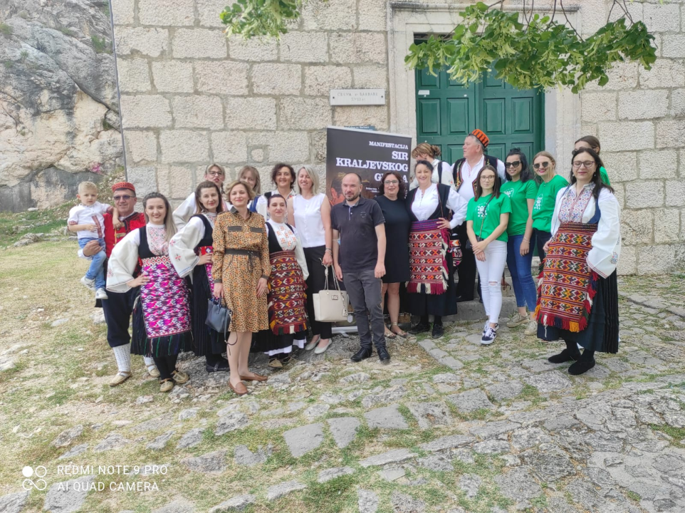Jeste li znali da je sir iz mišine primjenjiv u kulinarstvu i da može zamijeniti poznati parmezan?