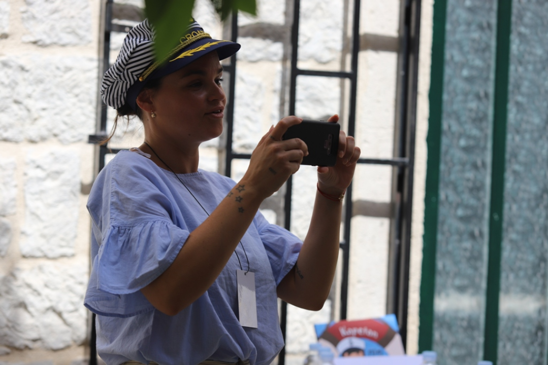 Brojna poznata lica ovih dana na šibenskim ulicama: Goran Višnjić, Tonći Huljić, Anamarija Asanović… 