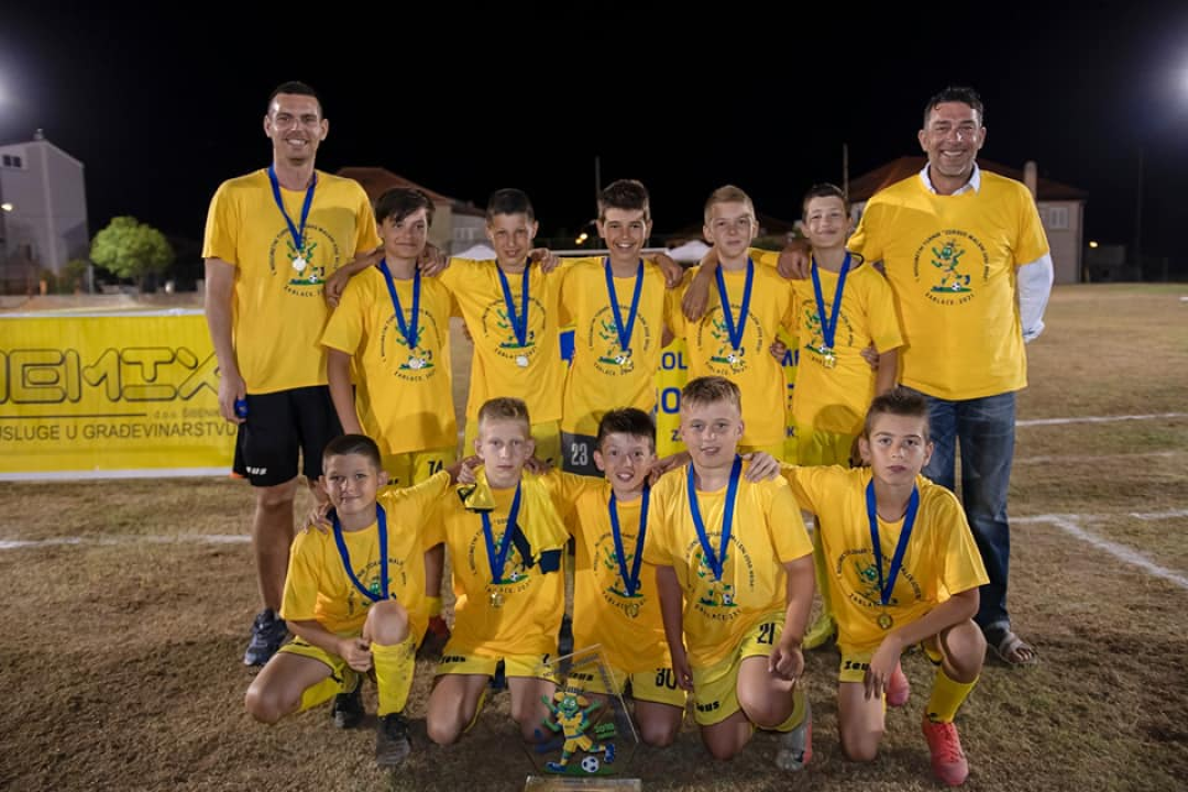 Na turniru 'Zdravo maleni Joso Bego' preko 600 malih nogometaša: 'Osmijesi djece govorili su nam sve!"'