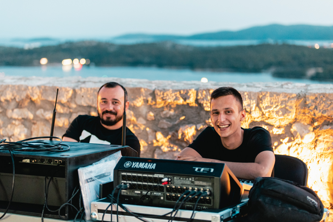 Na Baroneu Šibenčanima premijerno prikazan film ‘Slučajna raskoš prozirnog vodenog rebusa’