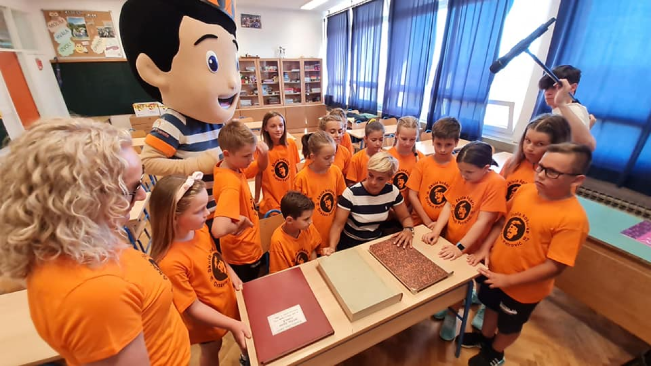 Ivana Guberina s mladom ekipom snima film o Draženu: Danas su pregledali školske ocjene šibenskog virtuoza