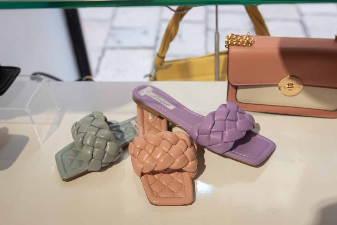 Iskoristite odlične sezonske popuste na obuću i opremite se jedinstvenim 'must have' komadima!