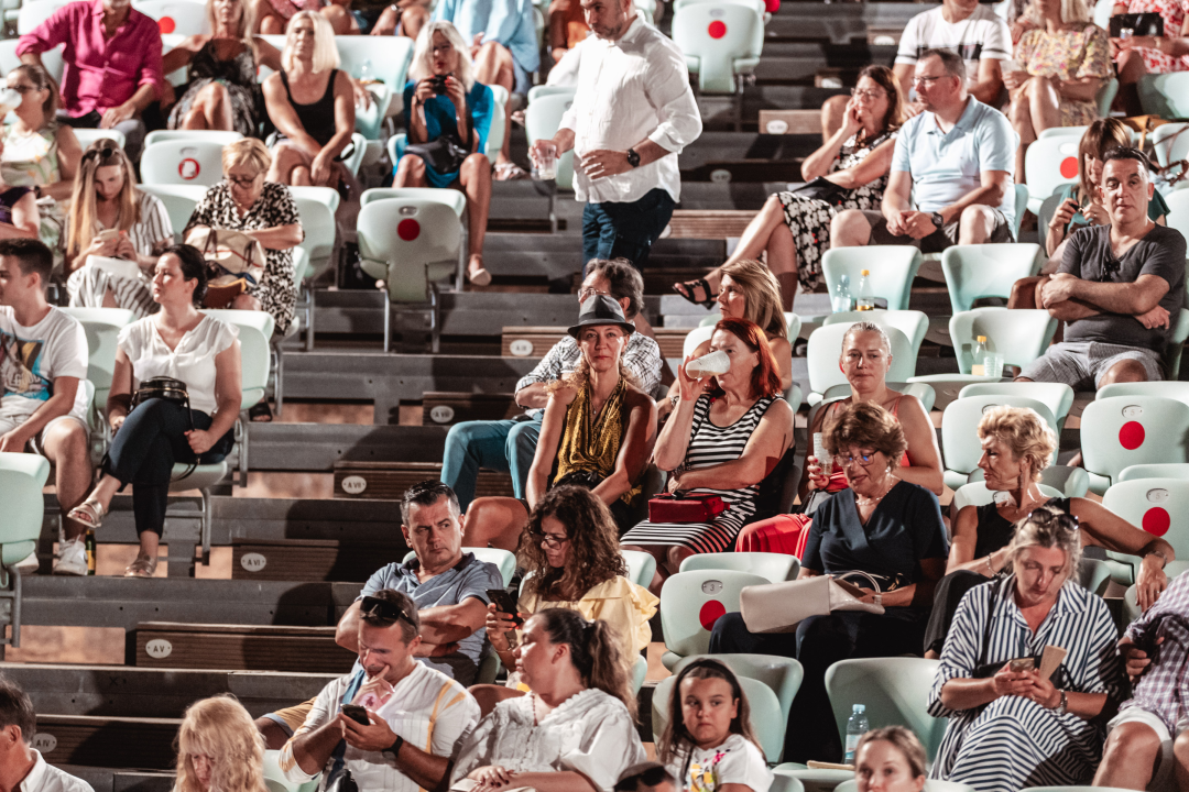 Massimo na Mihovilu kao Mišo, publika je uglas pjevala s rukama u zraku!