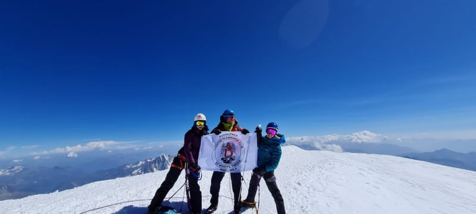 Troje Mihovilaca na krovu Alpa: 'Naporno je fizički i psihički, sada se na +35 adaptiramo na temperaturni šok'  