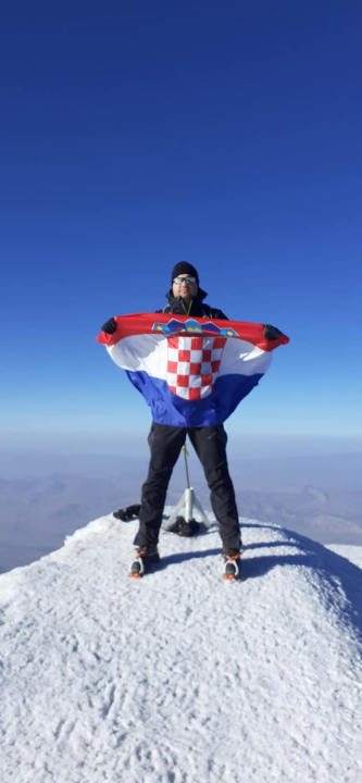 Osam šibenskih planinara popelo se na najviši vrh Turske, 5137 metara visok Ararat