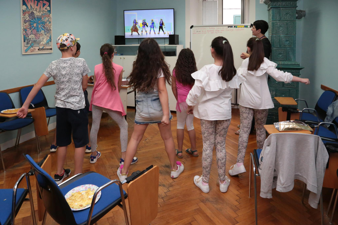 Lingua već tri desetljeća stvara poliglote: Evo zašto im vjeruju Šibenčani od 3 do 70 godina starosti 