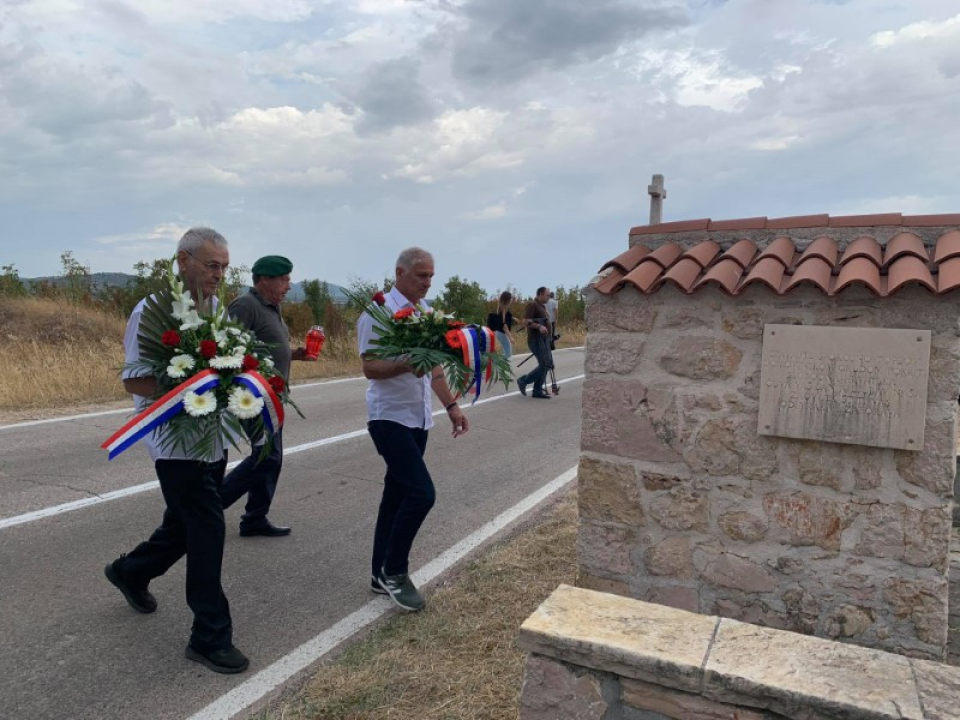 Položeni vijenci: Sjećanje na heroja Marinka Karduma i sve hrvatske branitelje koji su dali život za slobodu