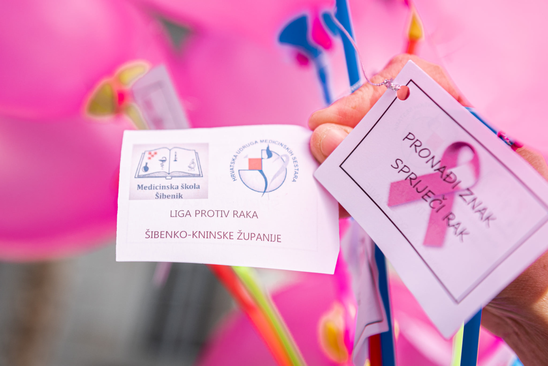 Obilježen Dan ružičaste vrpce: 'Otkrivanje raka dojke u ranoj fazi u 90 posto slučajeva osigurava izlječenje' 