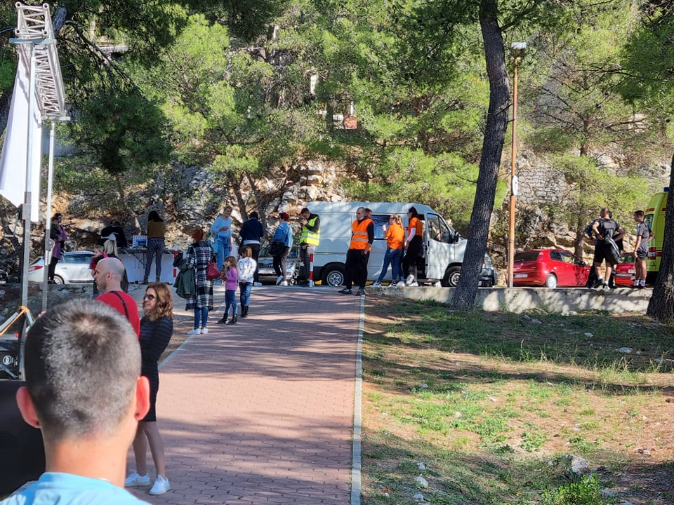 Sport, glazba, druženje, ručak: U Rasadniku cijeli dan traje akcija za malu Kiaru, evo kako je to izgledalo jutros 