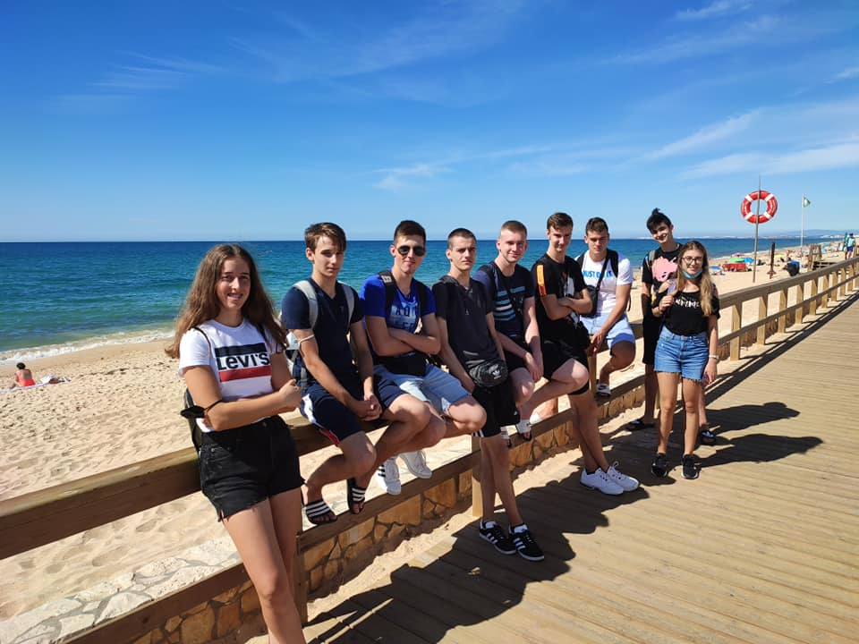 'Koraci u budućnost': Učenici Prometno-tehničke u Sevilli sastavili e-buggy vozilo